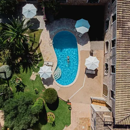 Curolla Petit Hotel Maria De La Salut